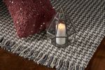 8' X 11' Wool Ivory Or Grey Area Rug